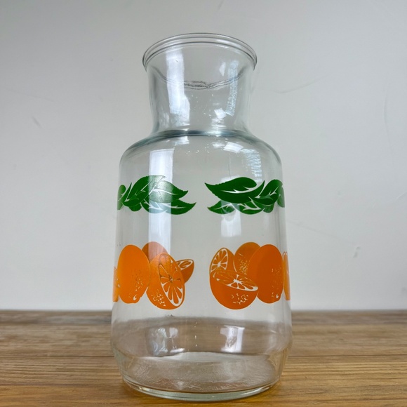 Vintage Anchor Hocking Juice Jug | Citrus Carafe with Oranges & Leaves | 1970s - Picture 15 of 15